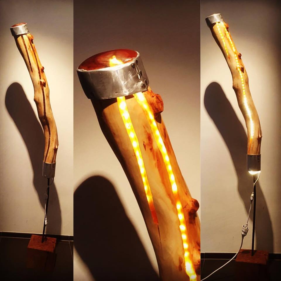 Woodenart Lampe LED „verkauft 2019“